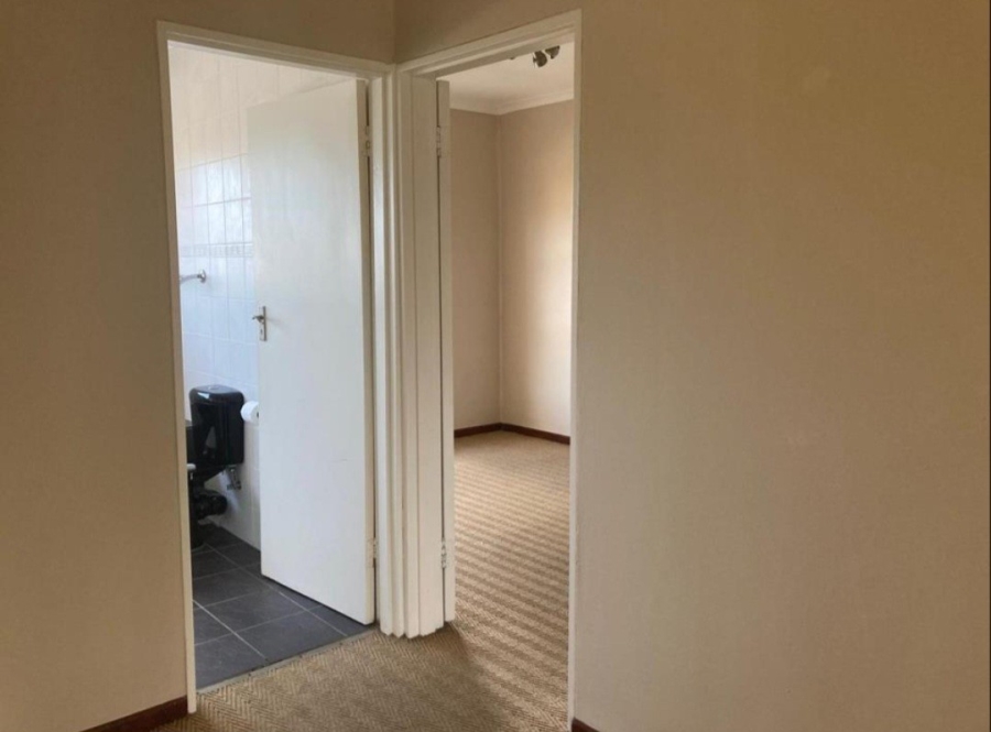 To Let 2 Bedroom Property for Rent in Diep River Western Cape